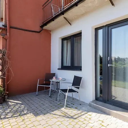 Cozy Studio With Terrace Seaside Chlapowo By Renters アパート *